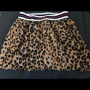Old navy size 10-12 leopard skirt